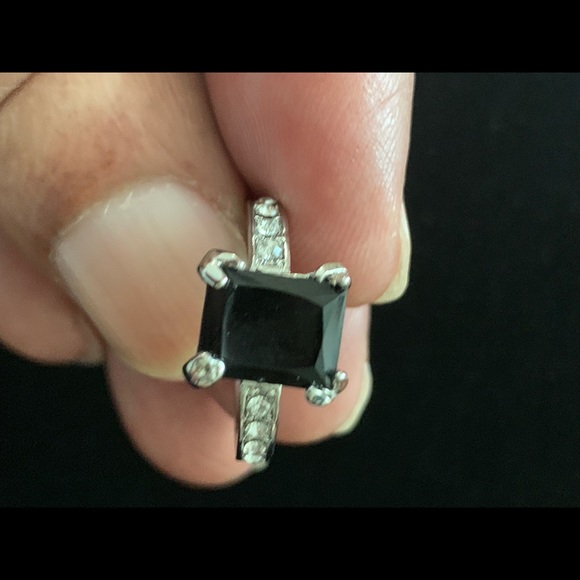 Ring - Picture 6 of 7